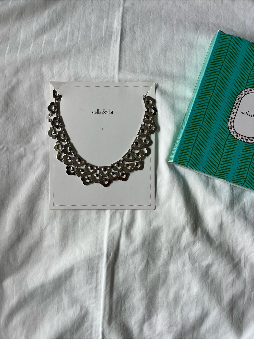 Stella & Dot Polished Silver Floral Layer Necklace